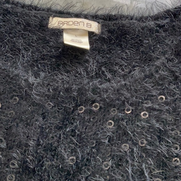 Arden b sweater - Picture 2 of 3